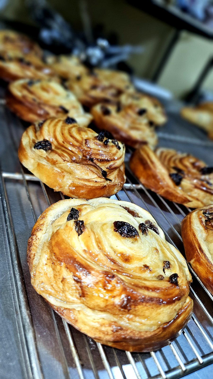 Viennoiseries et pâtisseries maison — AZON DODE