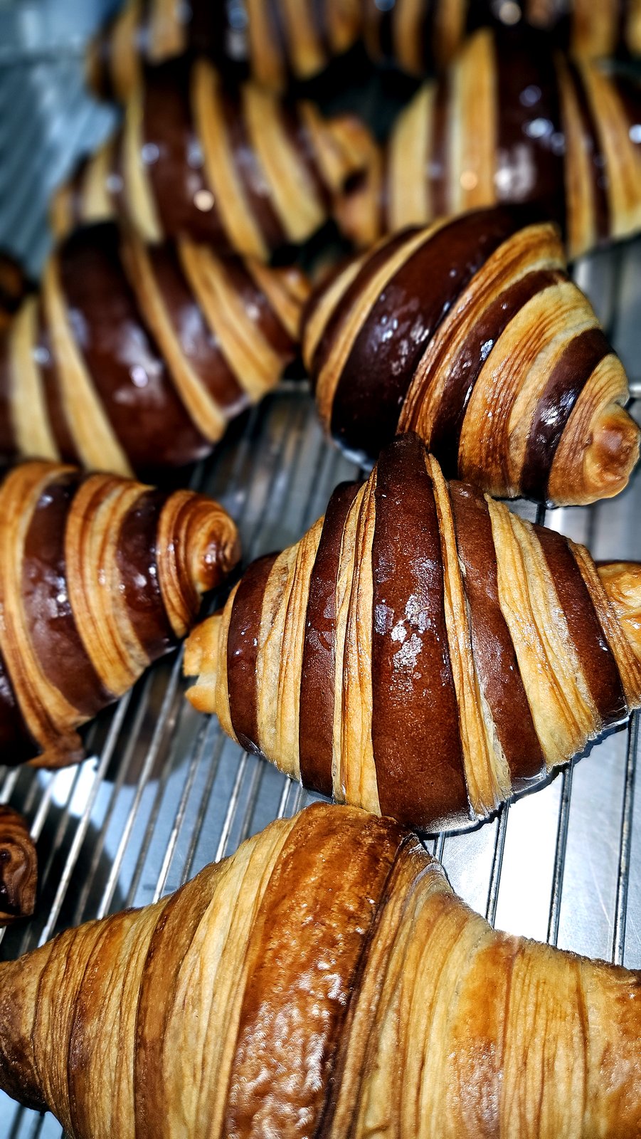 Viennoiseries et pâtisseries maison — AZON DODE