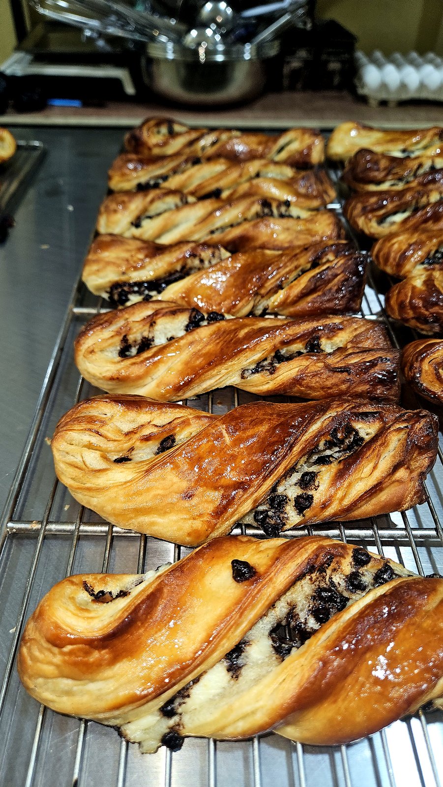 Viennoiseries et pâtisseries maison — AZON DODE