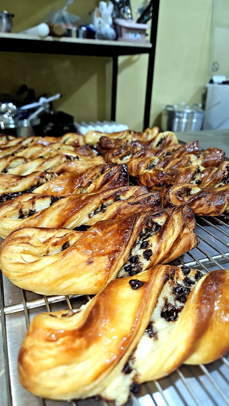 Viennoiseries et pâtisseries maison — AZON DODE