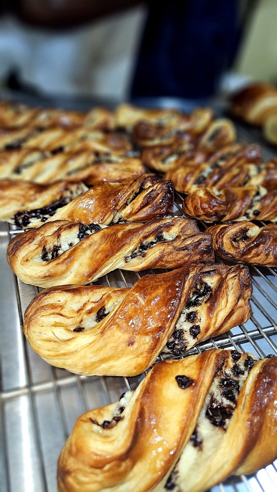 Viennoiseries et pâtisseries maison — AZON DODE