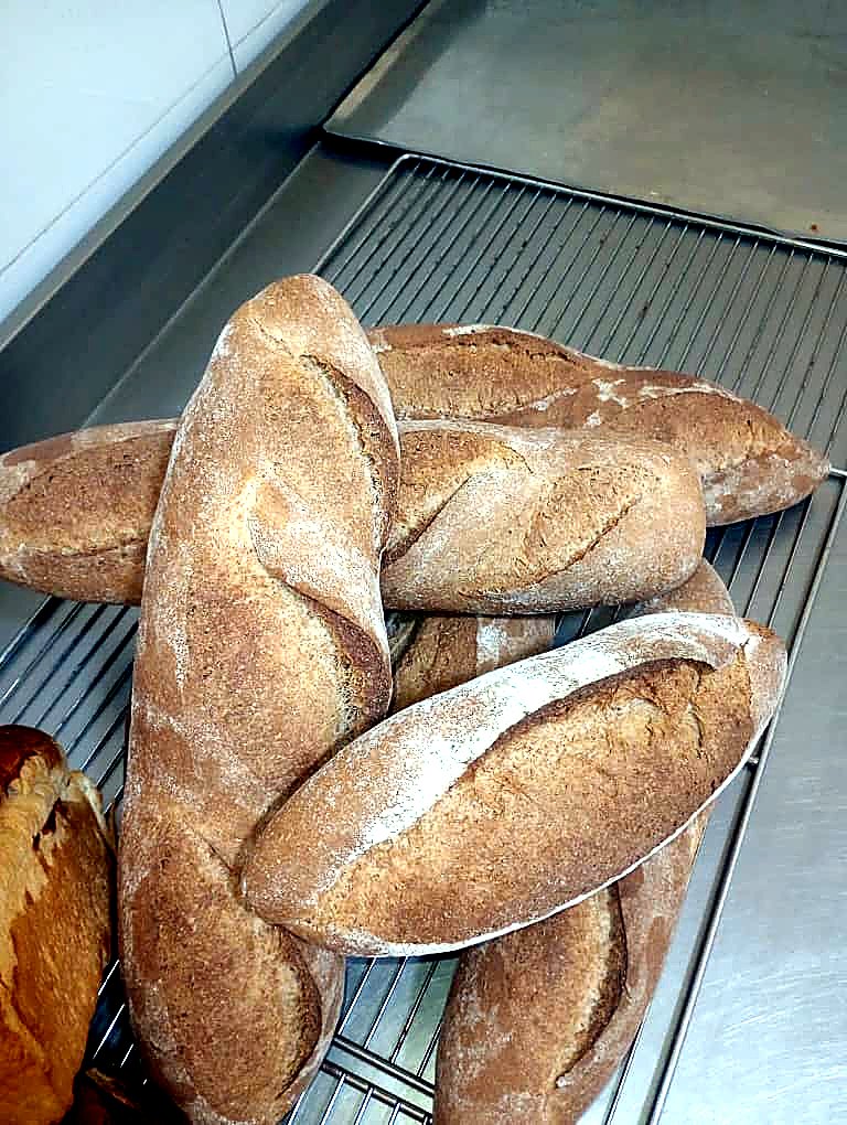 Boulangerie-Pâtisserie — AZON DODE