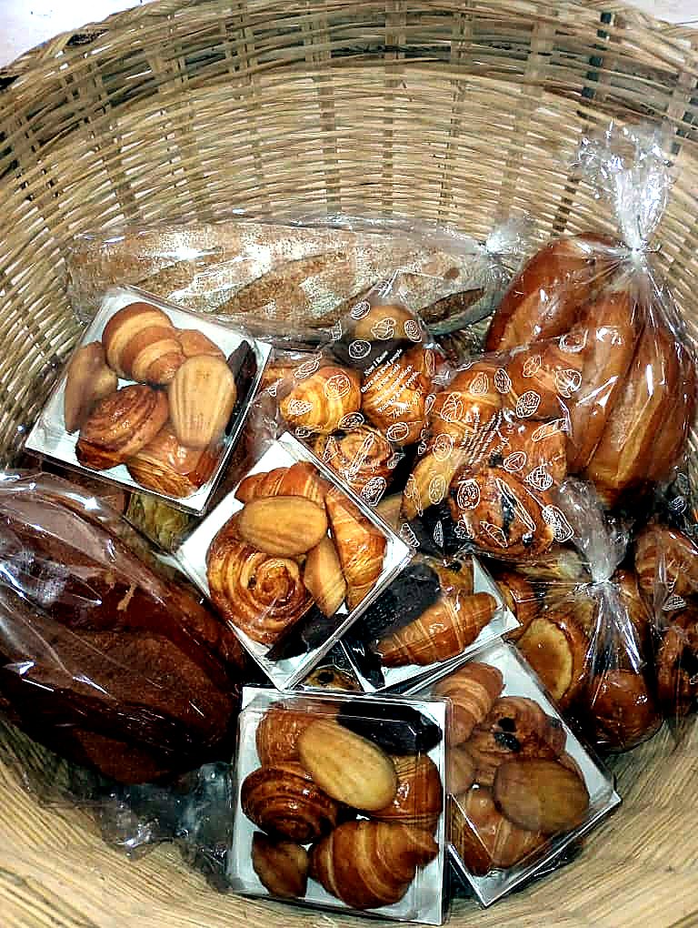 Boulangerie-Pâtisserie — AZON DODE