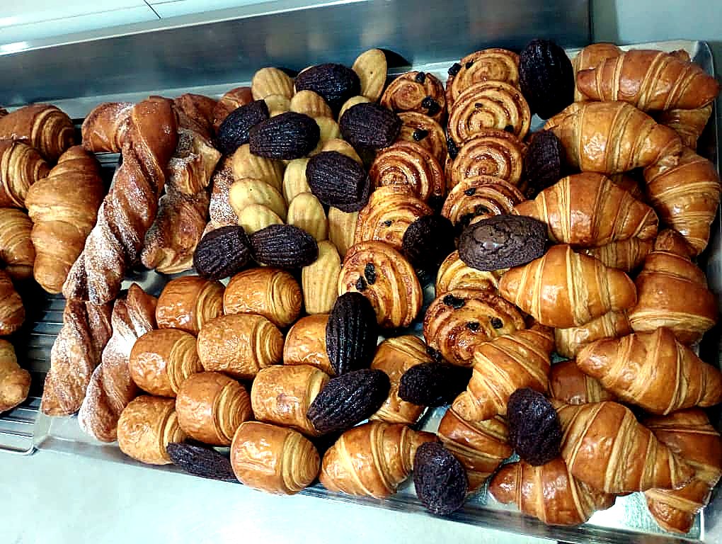 Boulangerie-Pâtisserie — AZON DODE