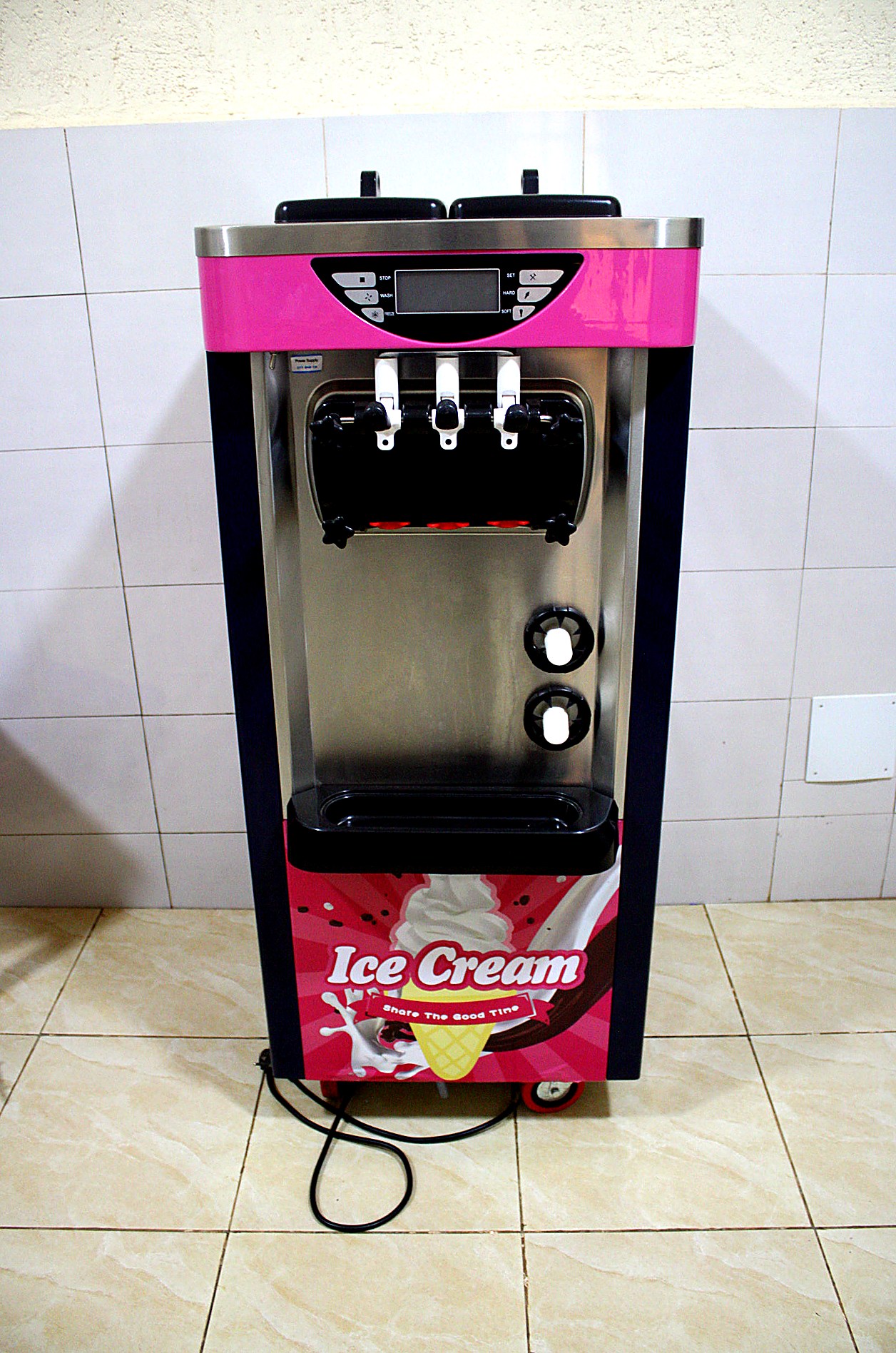 Machine à glace soft — AZON DODE