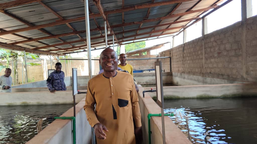 Visite du préfet de l'Avé, M. Awu Kossi — AZON DODE